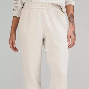 Lululemon Brushed Softstreme Ribbed High-Rise Jogger